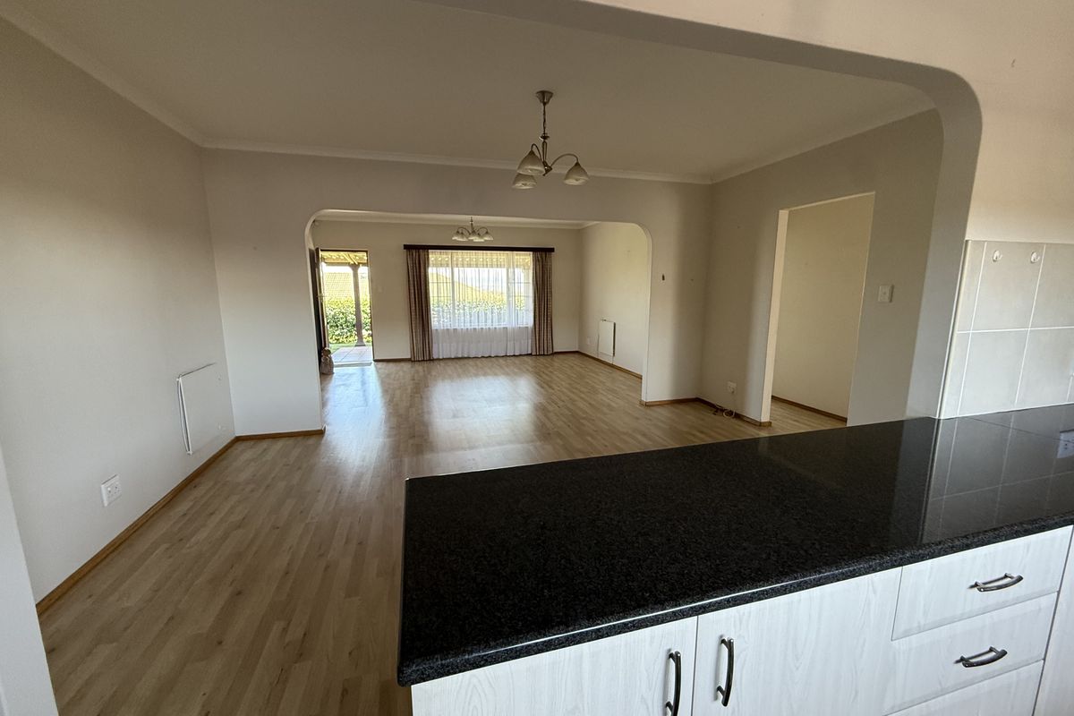 Beautiful home in Amber Ridge - Photo 3