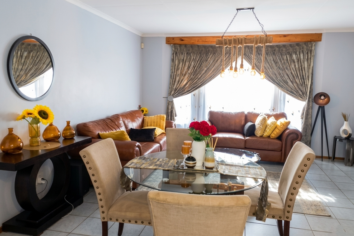 Modern Immaculate house - Exclusive to Harcourts - Photo 3