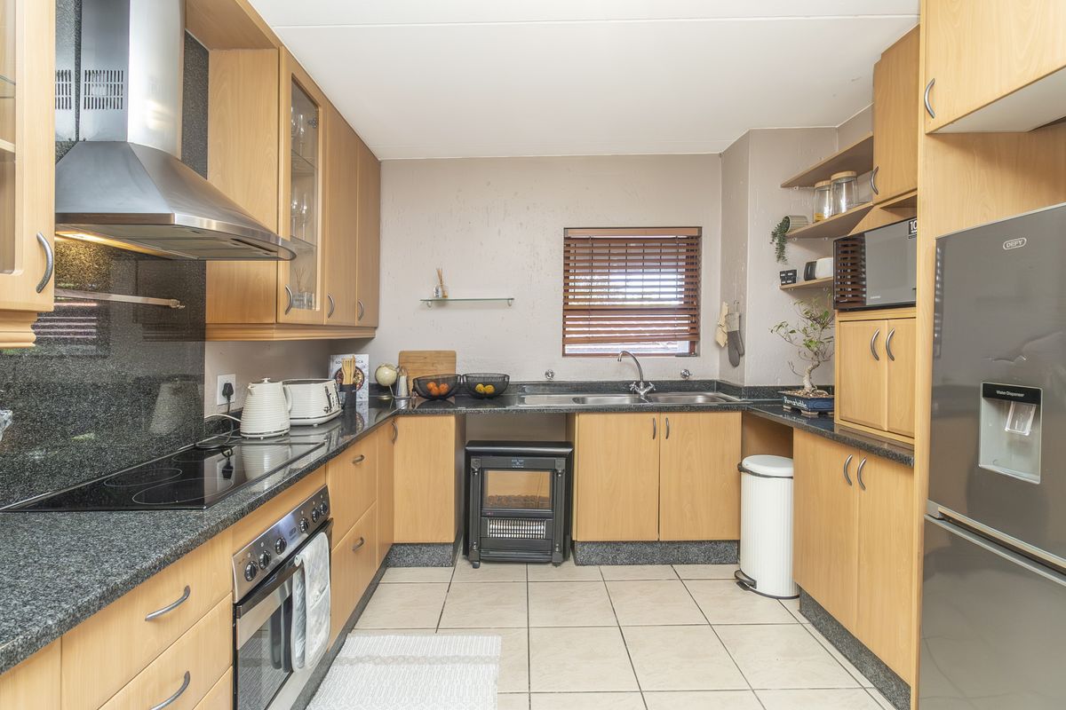 “Exceptional value in a high-demand Rivonia pocket” - Photo 5