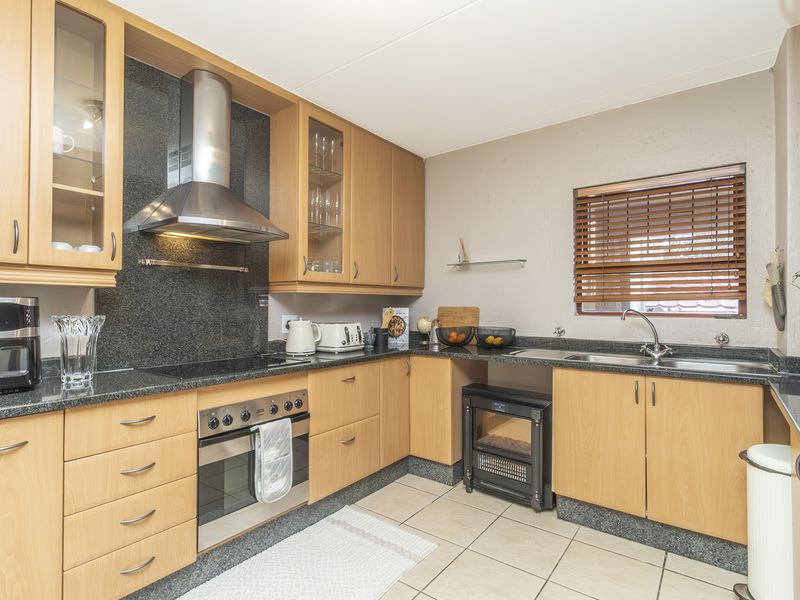 “Exceptional value in a high-demand Rivonia pocket” - Photo 6