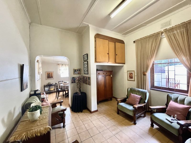 This Is A Real Gem - Photo 5