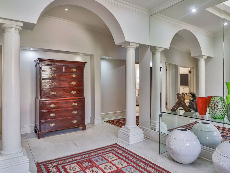 Timeless Elegance | 5-Bed Family Home with Regal Entertainment & Pool in Gated Estate - Photo 6