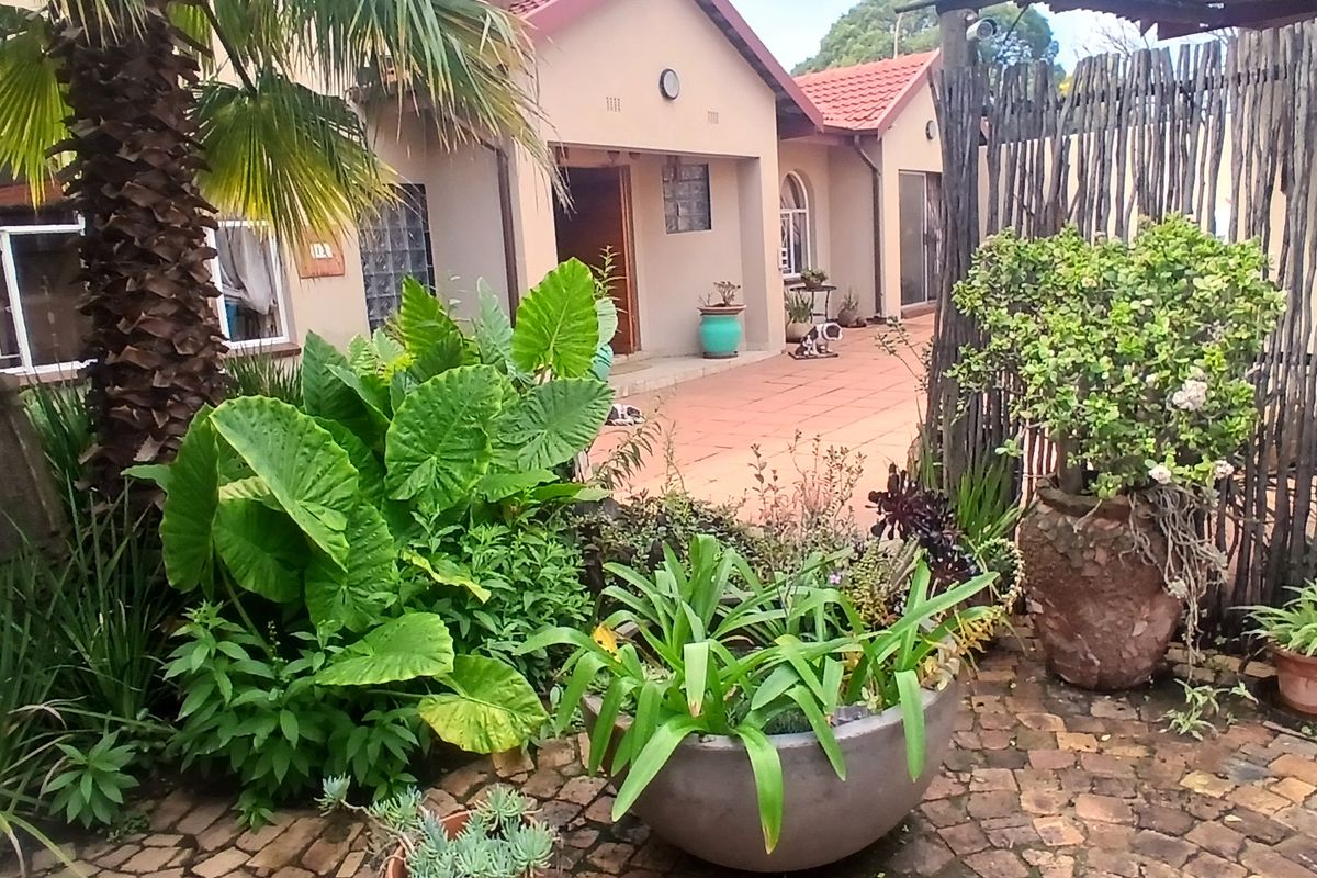 Your Forever Family Home - A Randhart Gem! - Photo 2