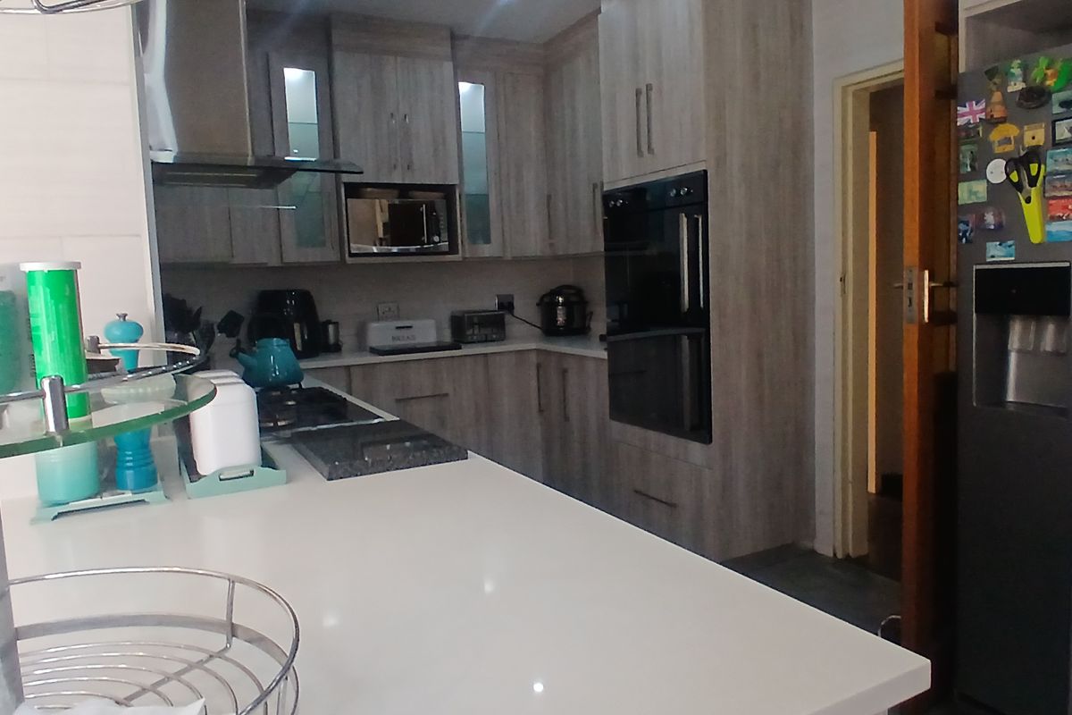 Your Forever Family Home - A Randhart Gem! - Photo 5