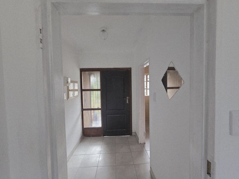 Spacious 3-Bedroom Home with Flat, Outside Room & Large Yard in Duhva Ext 1 - Photo 10