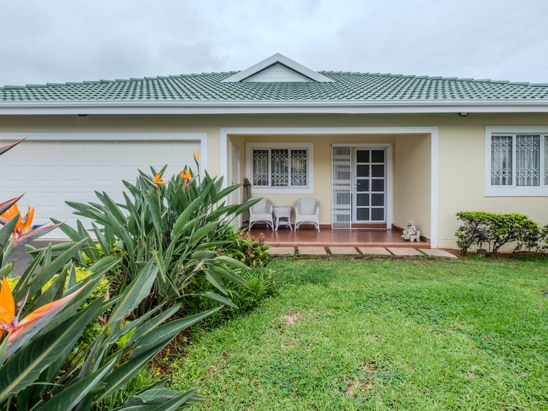 Stepless hidden gem in sought after Broadlands - Photo 2