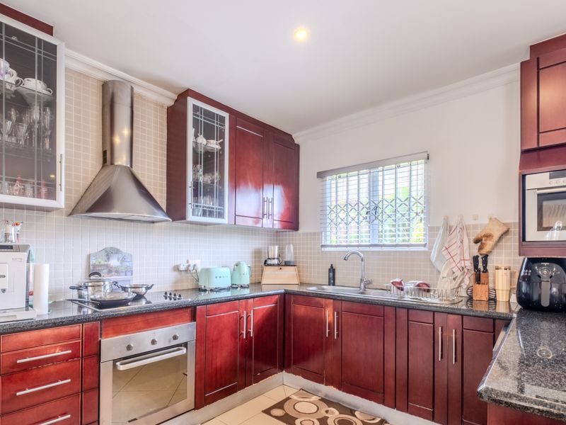 Stepless hidden gem in sought after Broadlands - Photo 10