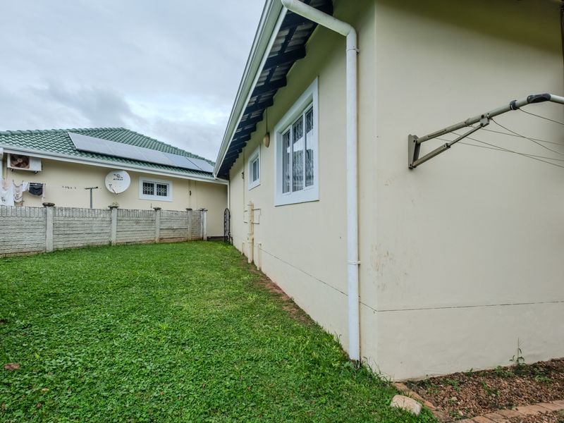 Stepless hidden gem in sought after Broadlands - Photo 4