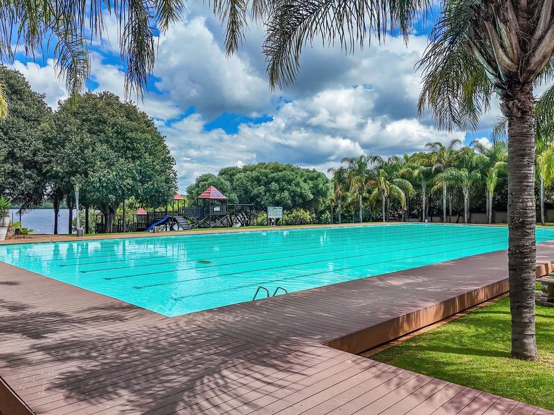 Waterfront stand for sale in Sable Hills - Photo 10