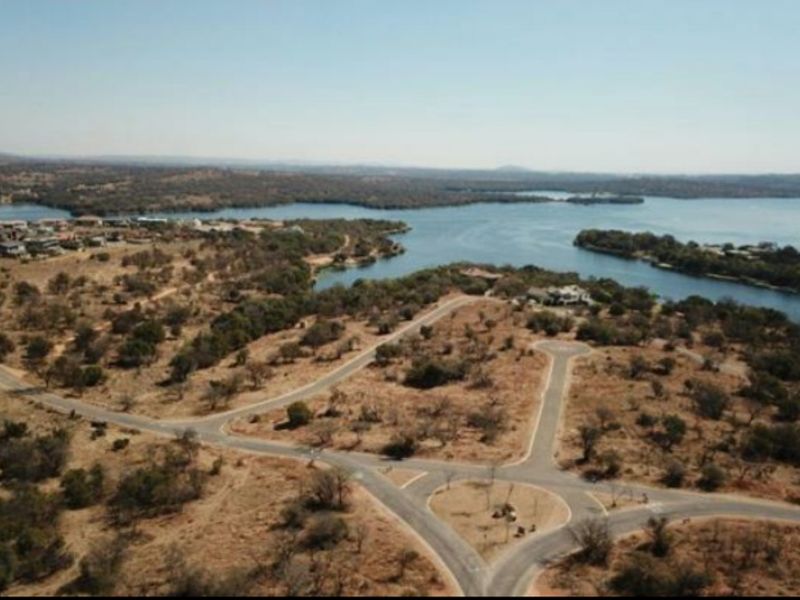 Waterfront stand for sale in Sable Hills - Photo 5