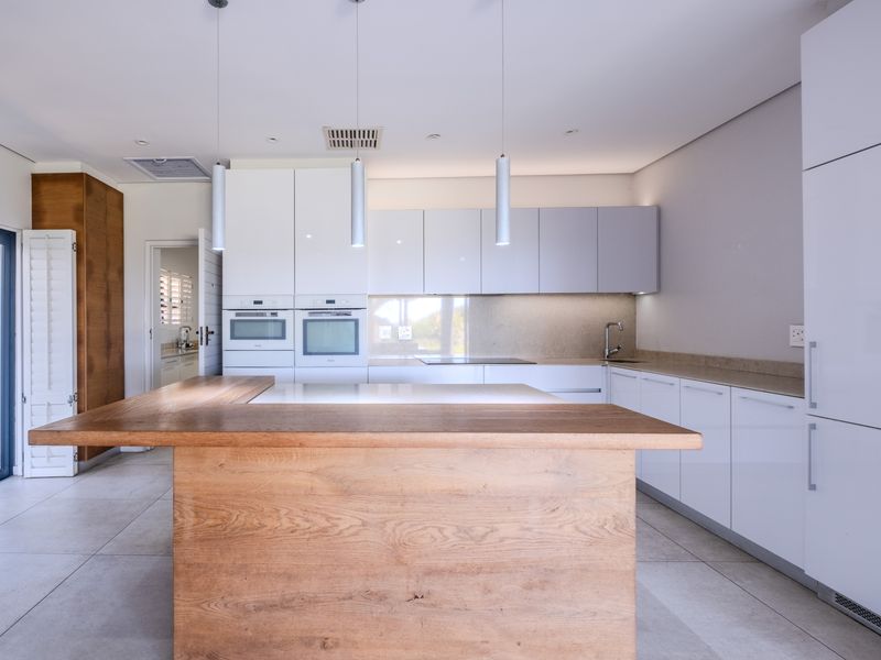 Beachfront Masterpiece in La Lucia, Umhlanga Rocks. - Photo 10