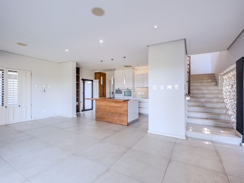 Beachfront Masterpiece in La Lucia, Umhlanga Rocks. - Photo 6