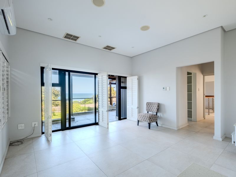 Beachfront Masterpiece in La Lucia, Umhlanga Rocks. - Photo 3