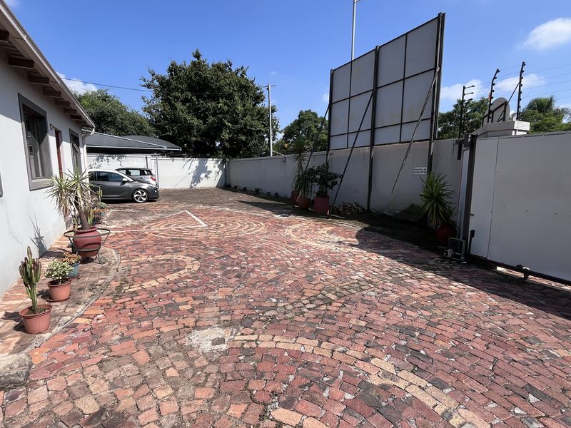 Freehold For Sale In Pretoria - Photo 3
