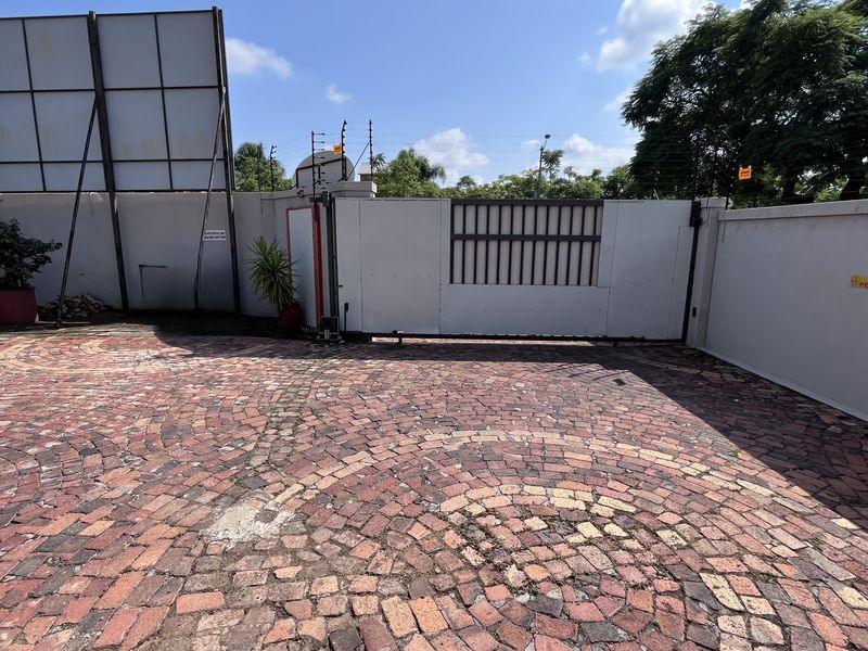 Freehold For Sale In Pretoria - Photo 2