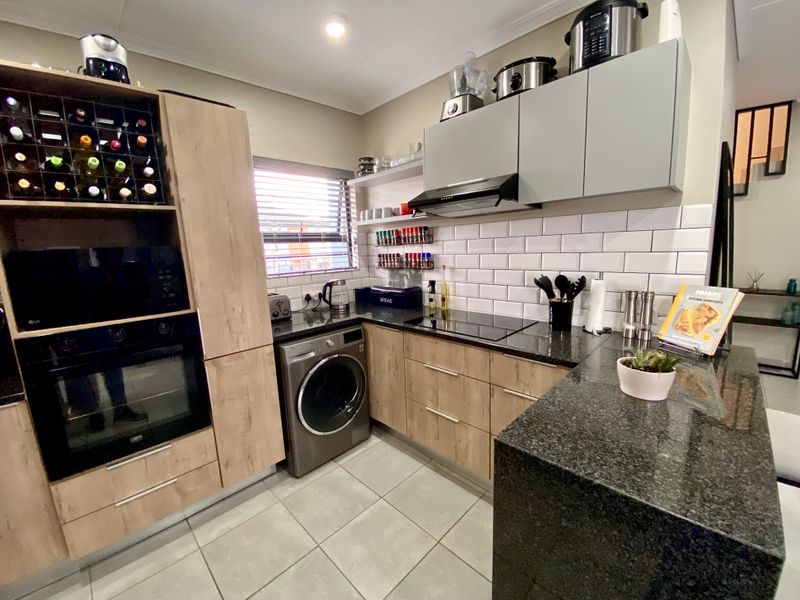 Modern 4 Bedroom Double Storey in Lotus Capital View - Photo 3