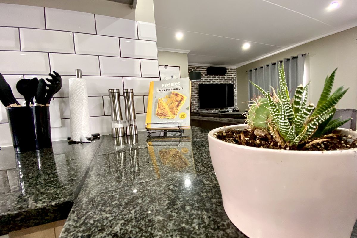 Modern 4 Bedroom Double Storey in Lotus Capital View - Photo 2