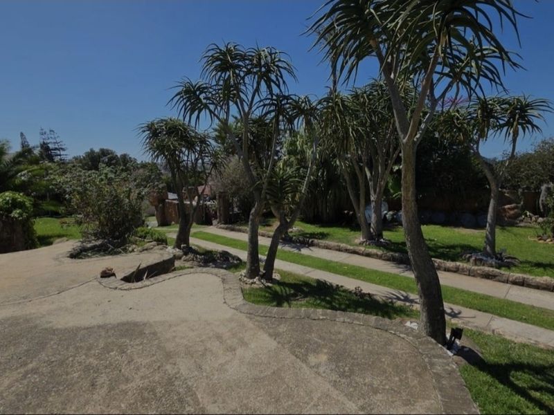 3 Bedroom Home with Modern Kitchen, Lounge, and single garage - Photo 4