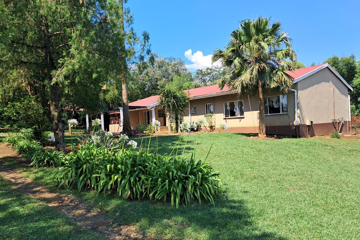 Prime Investment Opportunity in Albert Falls – Three Homes with Strong Rental Income - Photo 3