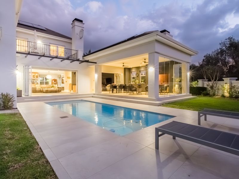 North-Facing Elegance Amidst Olive Groves - Photo 2