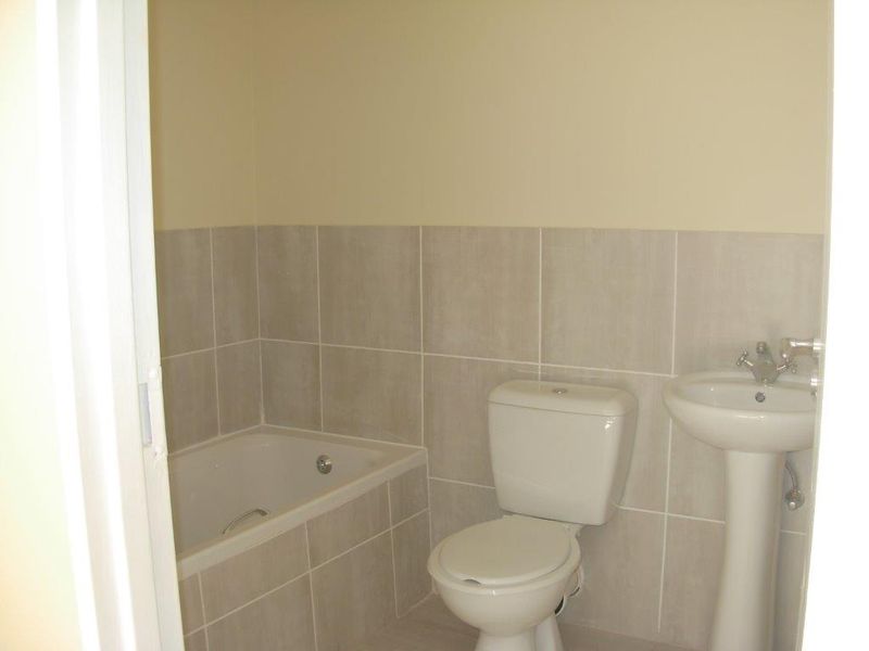 CHASEDENE – 1 BEDROOM APARTMENT TO LET - Photo 4