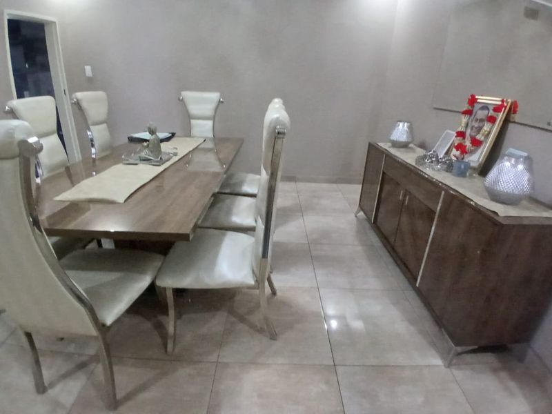 Stunning and neat home: Move-in Perfect - Photo 10