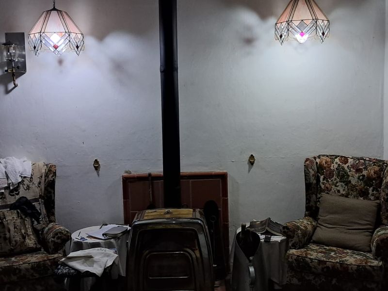 Rhodes “Solar Cottage” Charming South African Countryside Retreat Home - Photo 9