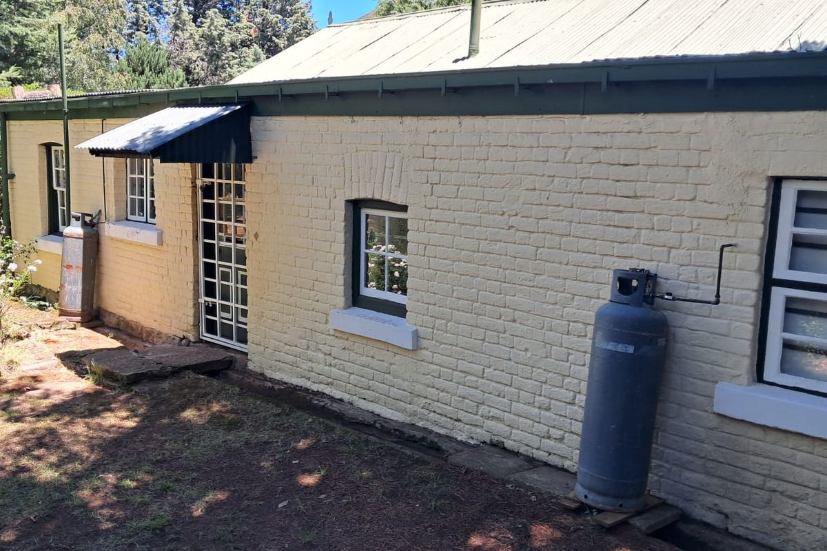 Rhodes “Solar Cottage” Charming South African Countryside Retreat Home - Photo 3