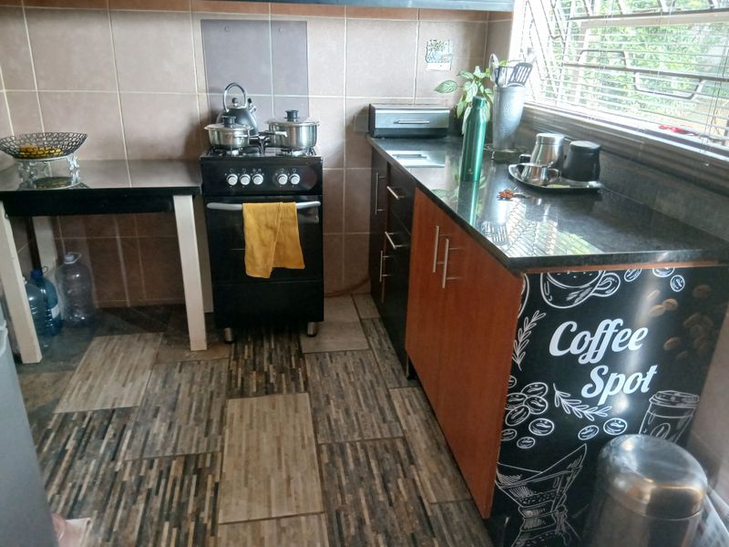 Large stand house with plenty of potential awaits you! - Photo 9