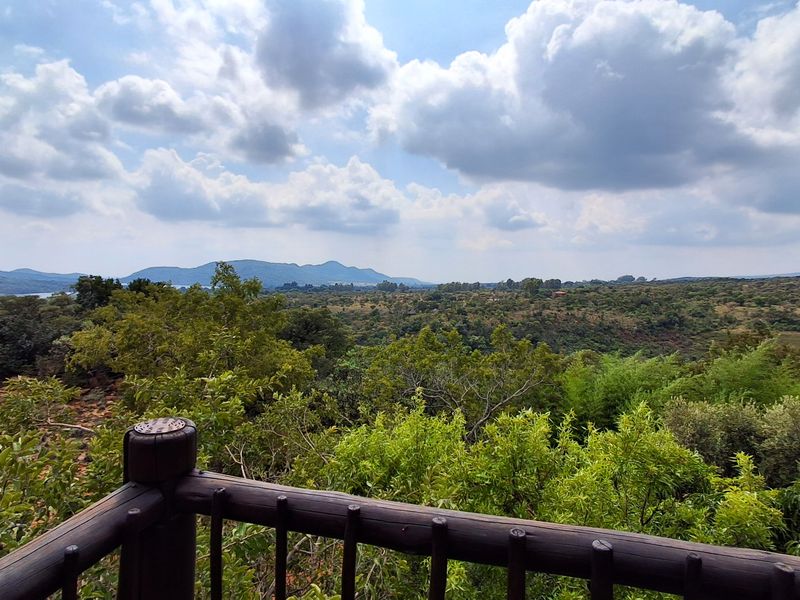 Your Country Retreat in Utopia Nature Estate, Buffelspoort - Photo 4