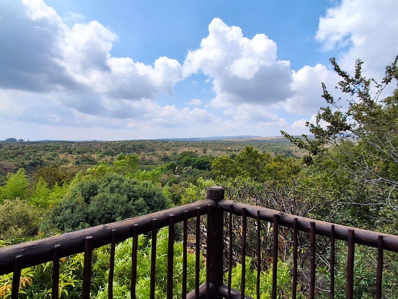 Your Country Retreat in Utopia Nature Estate, Buffelspoort - Photo 9