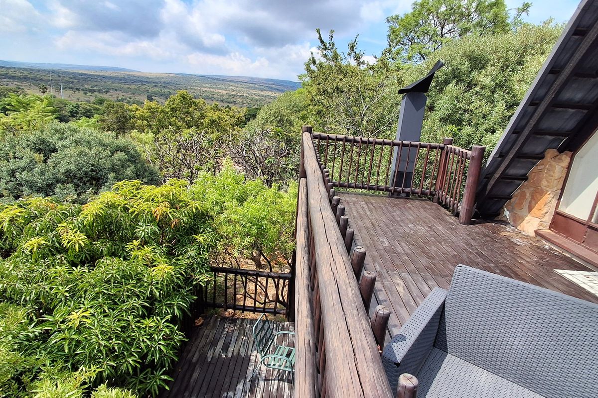 Your Country Retreat in Utopia Nature Estate, Buffelspoort - Photo 3