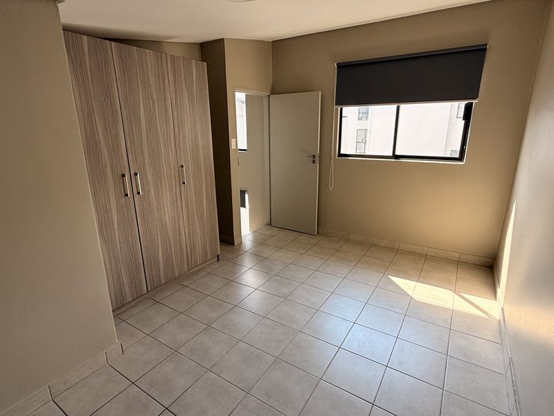 Contemporary Comfort in the Heart of The Bolton - Photo 9