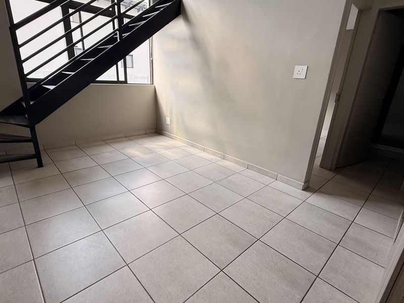 Contemporary Comfort in the Heart of The Bolton - Photo 3