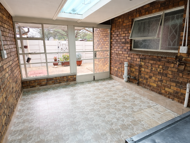 2 Bedroom Townhouse for sale in Dunnottar - Photo 9