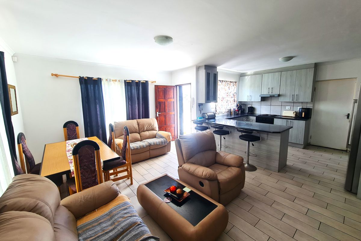 Opportunity on a Sizeable Stand in Fountains Estate, Jeffreys Bay - Photo 4