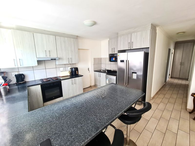 Opportunity on a Sizeable Stand in Fountains Estate, Jeffreys Bay - Photo 5