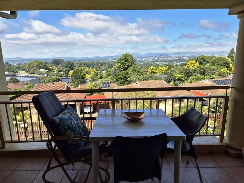 Neat & Accessible 2-Bedroom Apartment with Midmar Views - Photo 10