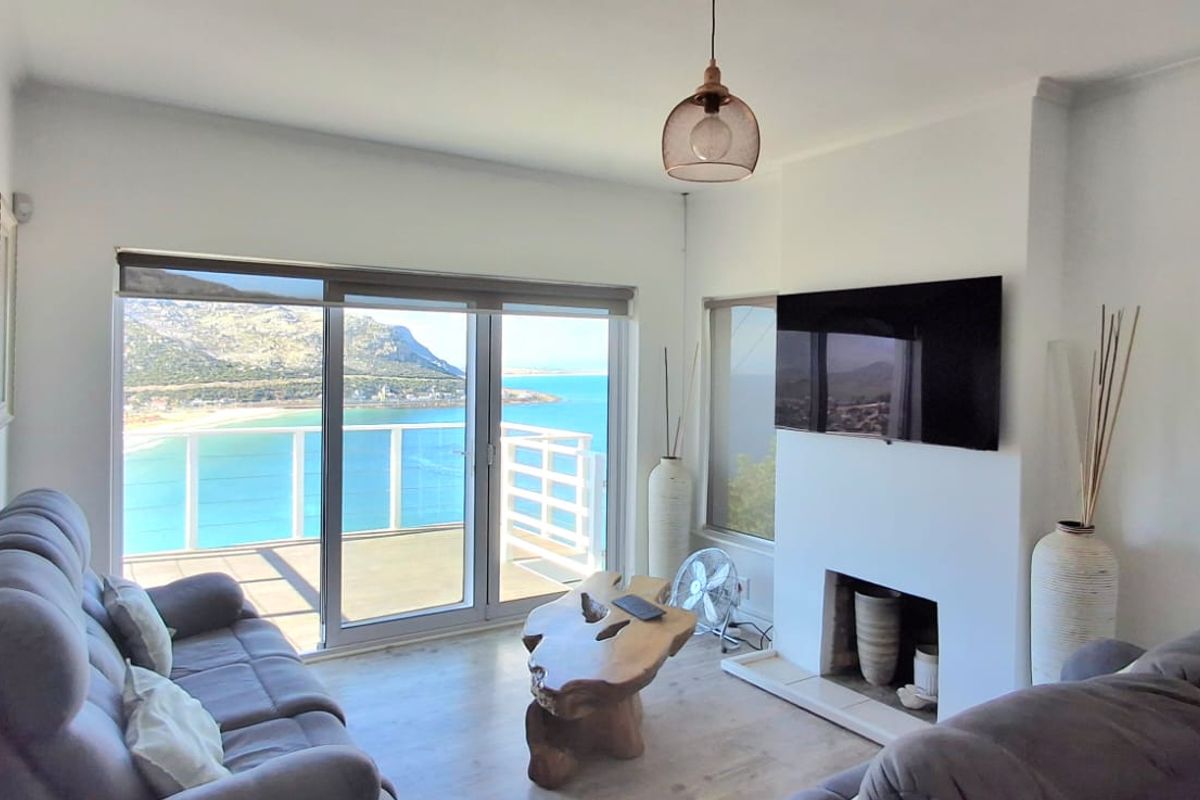 Versatile Coastal Living with Breathtaking Views - Photo 2