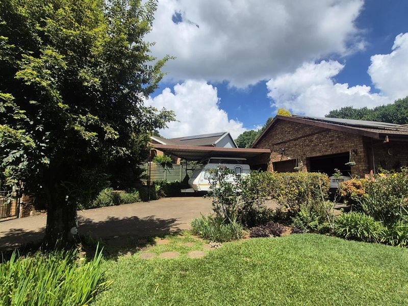 SAFE AND WELL MAINTAINED HOME - Photo 2