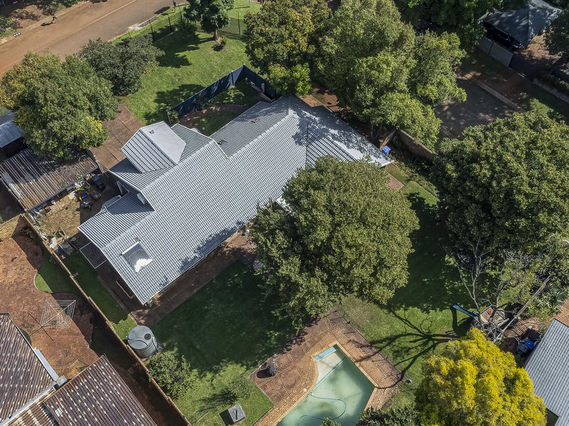 Dream Family Home in Wilgers-Boomed area - Photo 2