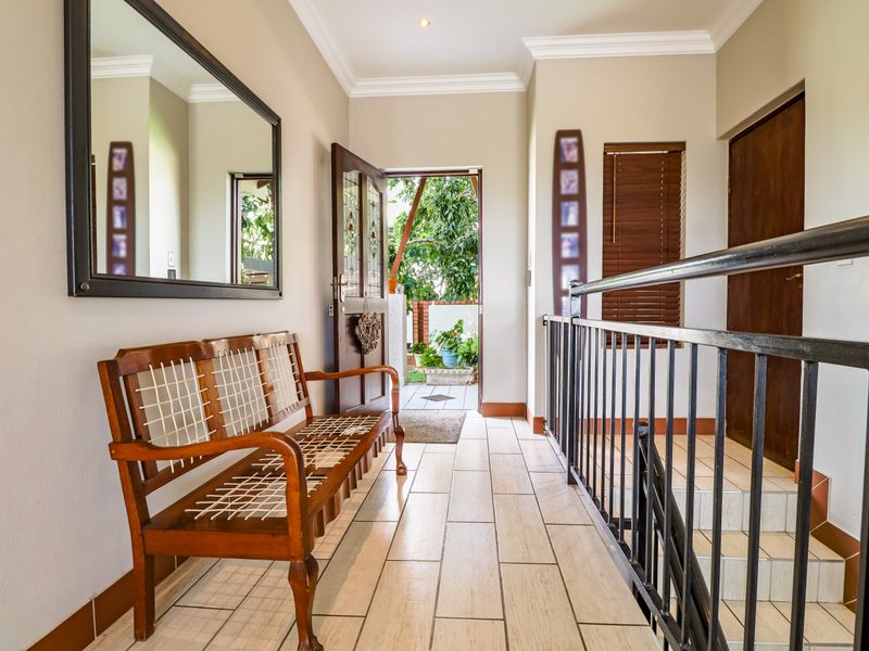 Elegant Family Home in a Sought-After Security Estate in Eldoraigne - Photo 8