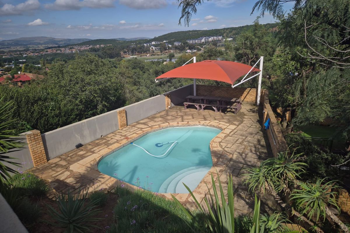 Wake Up to Spectacular Views in This Generously Sized Home - Photo 2