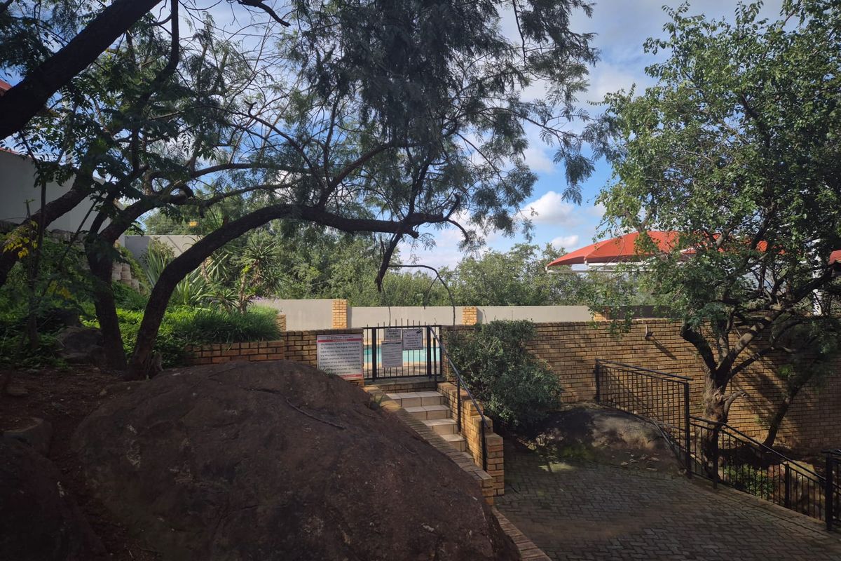 Wake Up to Spectacular Views in This Generously Sized Home - Photo 3