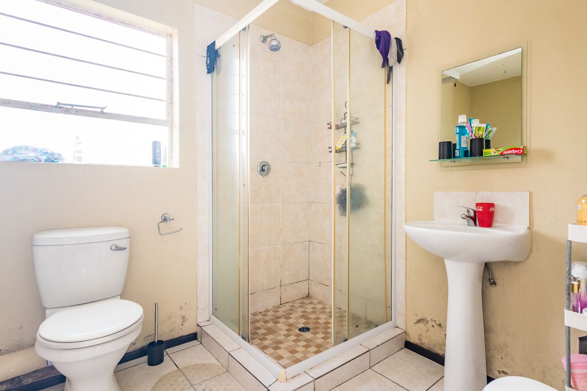 2-Bedroom Ground Floor Unit – Priced to Sell - Photo 5