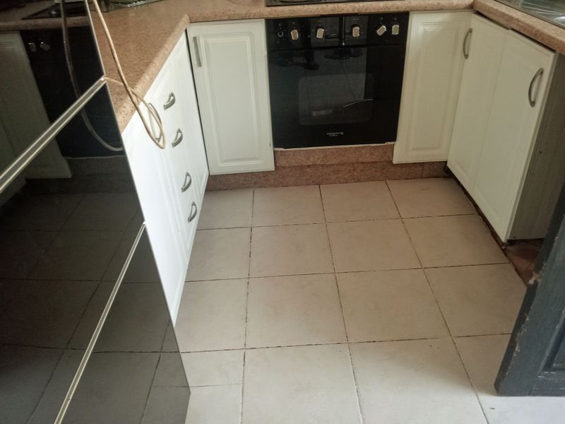 Family Home to Let - Photo 7