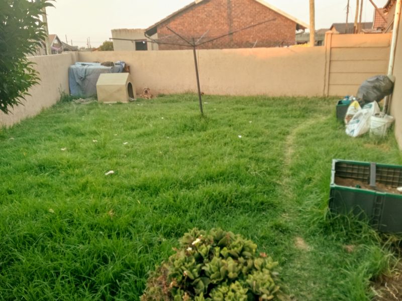 Family Home to Let - Photo 4