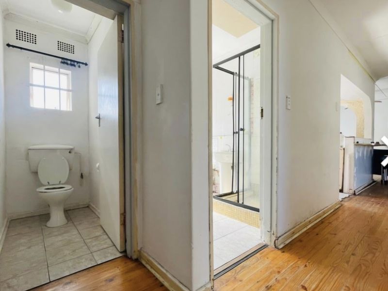 Spacious 3-Bedroom Home Perfect for Family Living - Photo 5