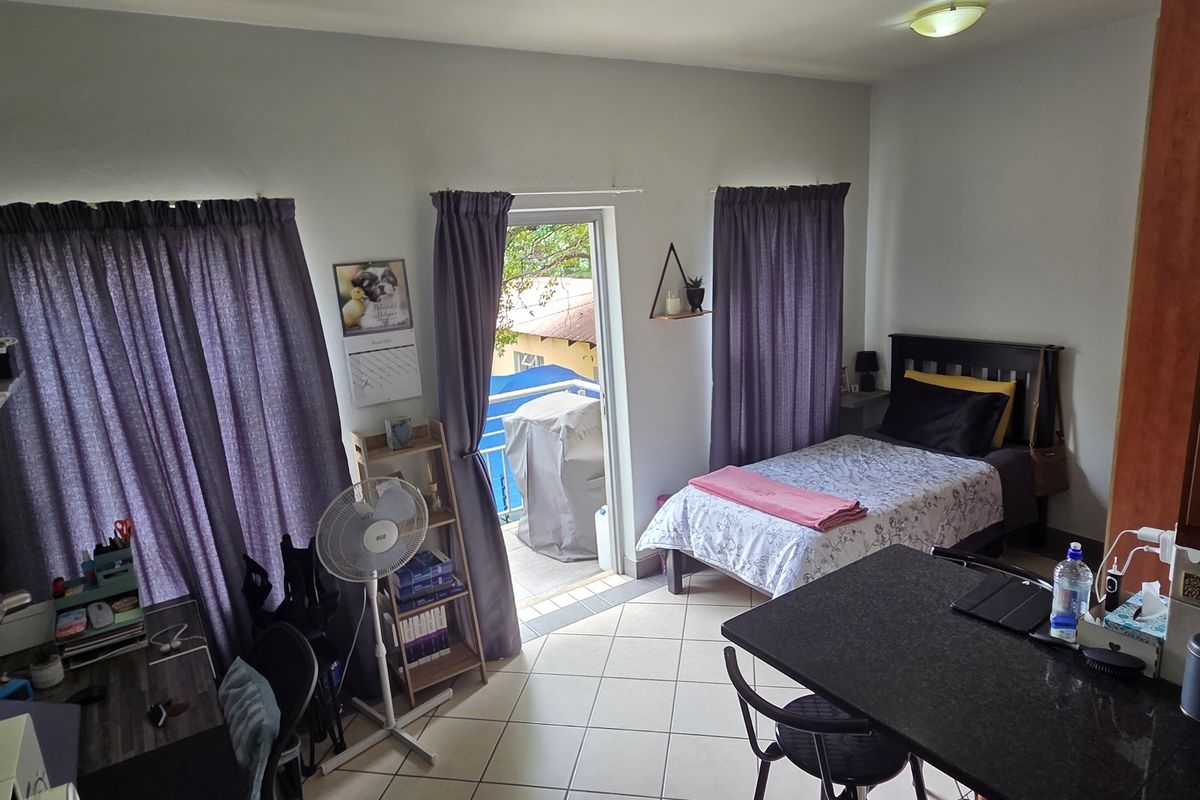 Stylish Bachelor  – Perfect for Students - Photo 5