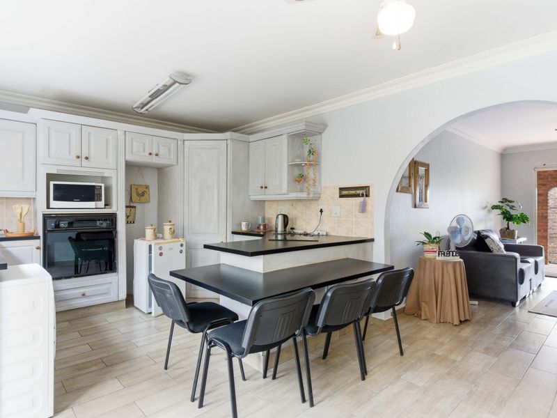 Coastal Living at its Finest! - Photo 5